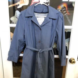 Vintage- London Fog rain coat 🧥